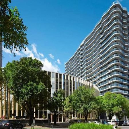Readyset Apartments At Emerald Melbourne Exterior photo